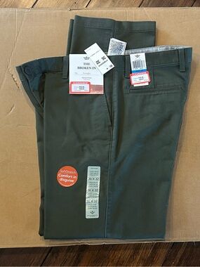 Levi Dockers Pants. 36x32.